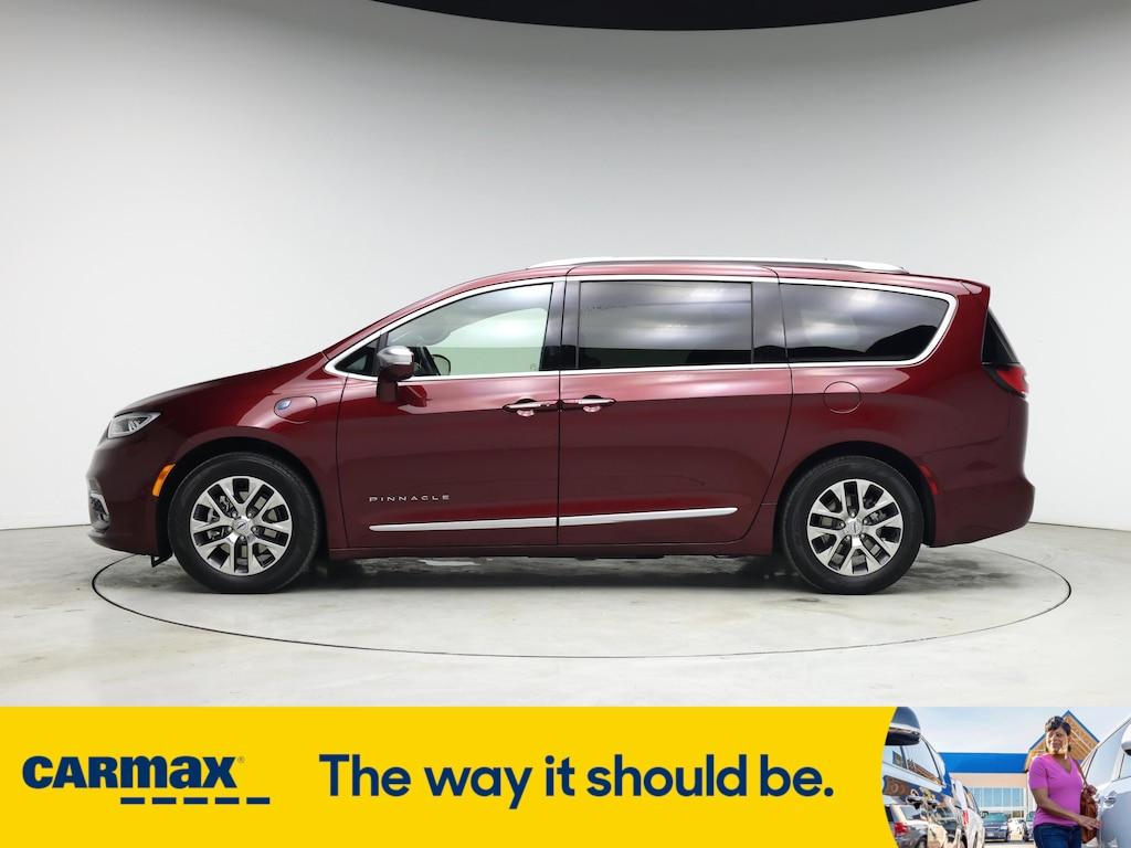 used 2022 Chrysler Pacifica Hybrid car, priced at $40,998