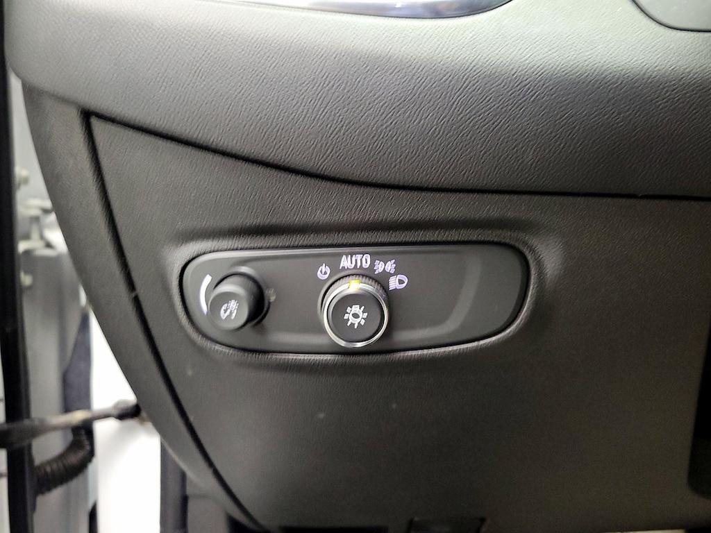 used 2022 Chevrolet Equinox car, priced at $22,998