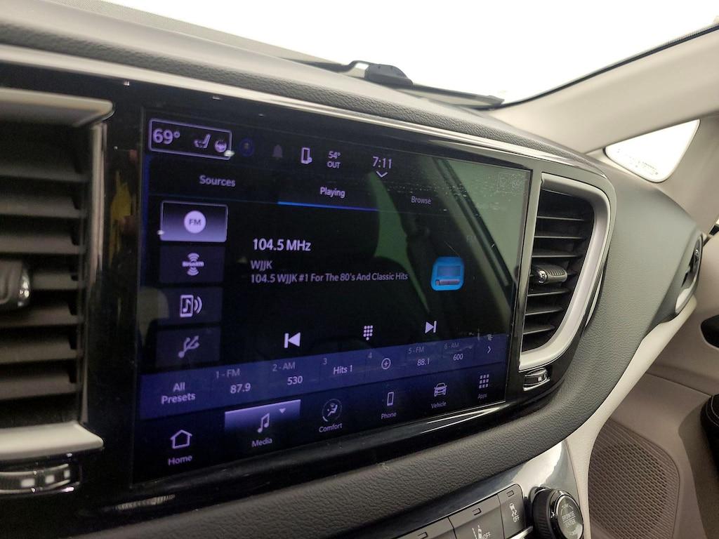 used 2023 Chrysler Pacifica car, priced at $24,998