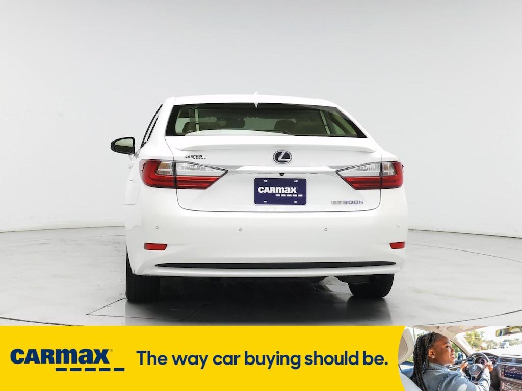 used 2017 Lexus ES 300h car, priced at $22,998