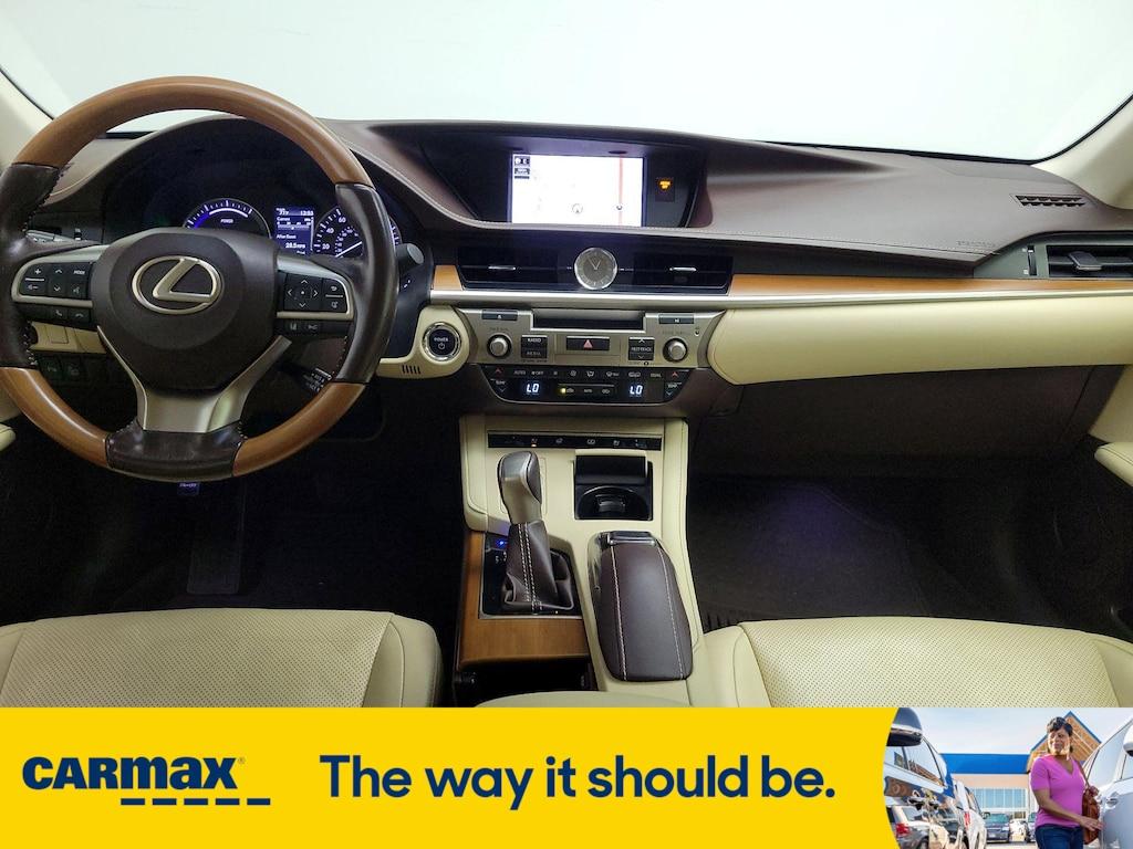 used 2017 Lexus ES 300h car, priced at $22,998