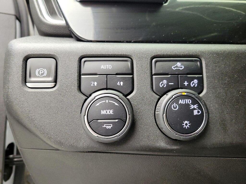 used 2022 Chevrolet Silverado 1500 car, priced at $33,998