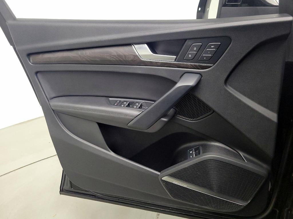 used 2020 Audi Q5 e car, priced at $26,998