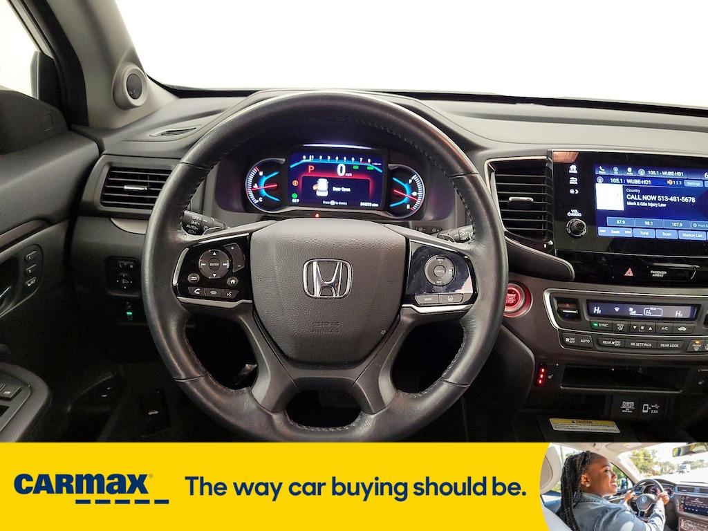 used 2022 Honda Pilot car, priced at $31,998