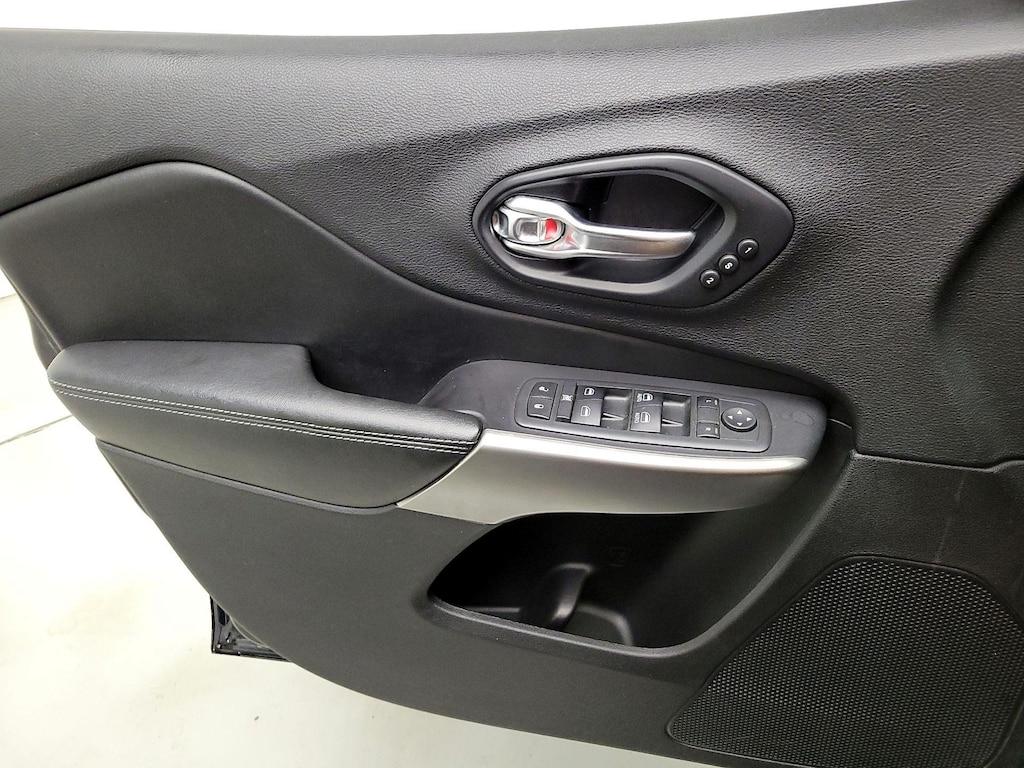 used 2020 Jeep Cherokee car, priced at $21,998