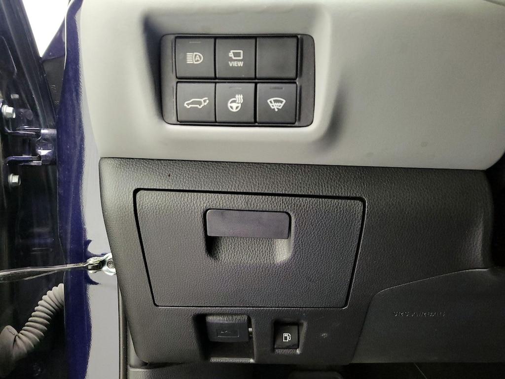 used 2022 Toyota Highlander car, priced at $46,998