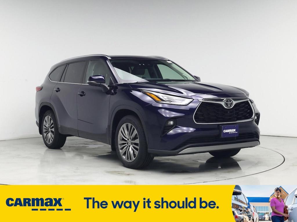 used 2022 Toyota Highlander car, priced at $46,998
