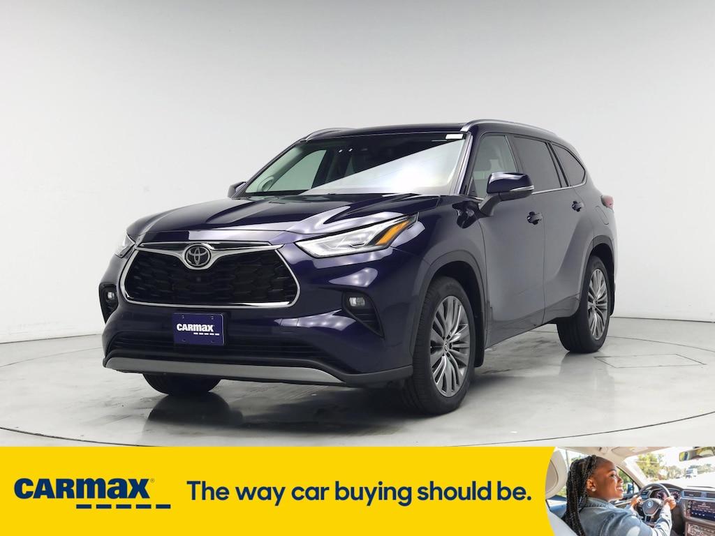 used 2022 Toyota Highlander car, priced at $46,998