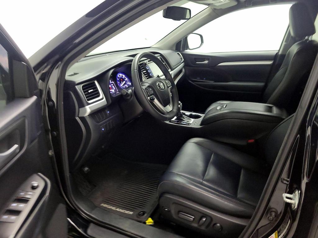 used 2014 Toyota Highlander car, priced at $25,998