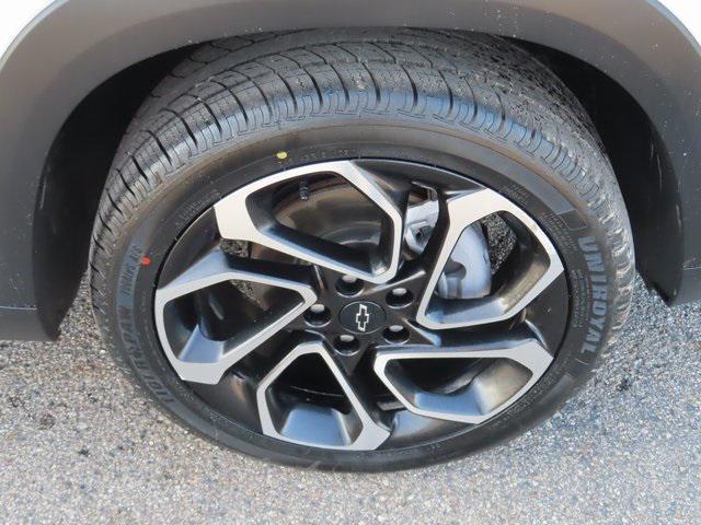 used 2024 Chevrolet Trax car, priced at $18,994
