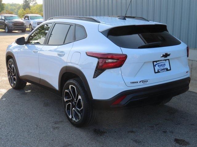 used 2024 Chevrolet Trax car, priced at $18,994