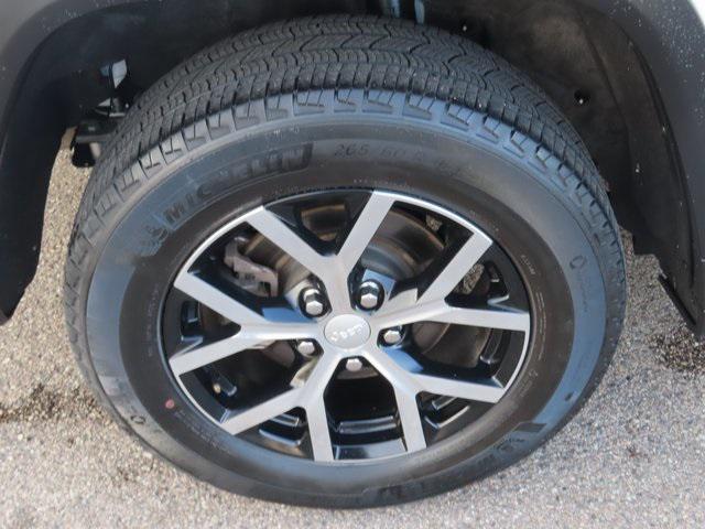 used 2023 Jeep Grand Cherokee car, priced at $32,270