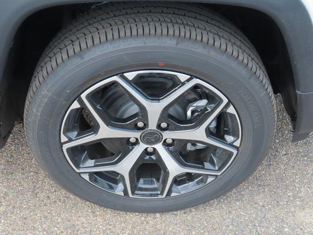 new 2025 Jeep Compass car, priced at $32,148