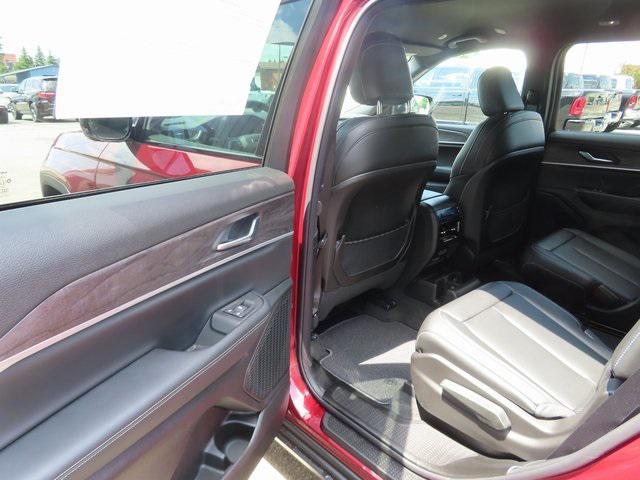 new 2025 Jeep Grand Cherokee L car, priced at $49,142