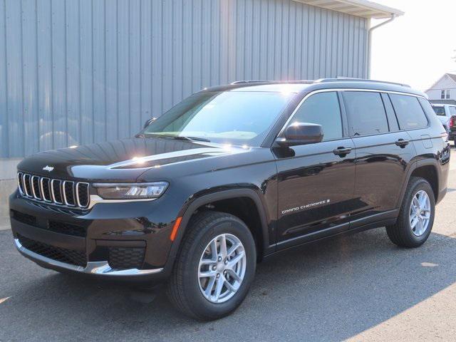 new 2024 Jeep Grand Cherokee L car, priced at $41,800