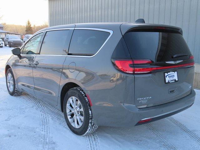 new 2025 Chrysler Pacifica car, priced at $43,247