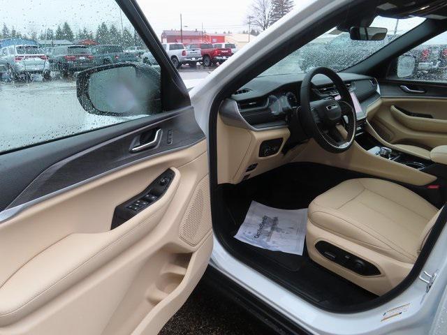 new 2025 Jeep Grand Cherokee L car, priced at $45,907