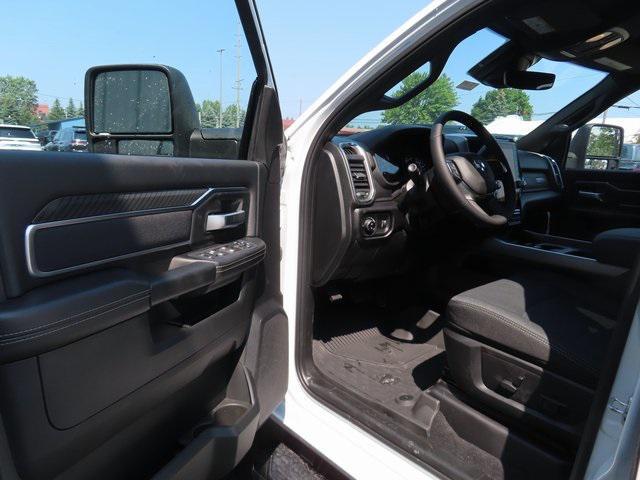 new 2025 Ram 2500 car, priced at $72,364