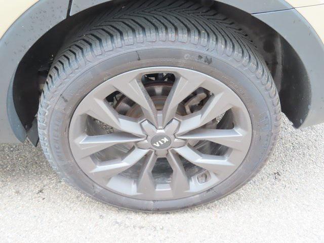 used 2021 Kia Sorento car, priced at $24,988