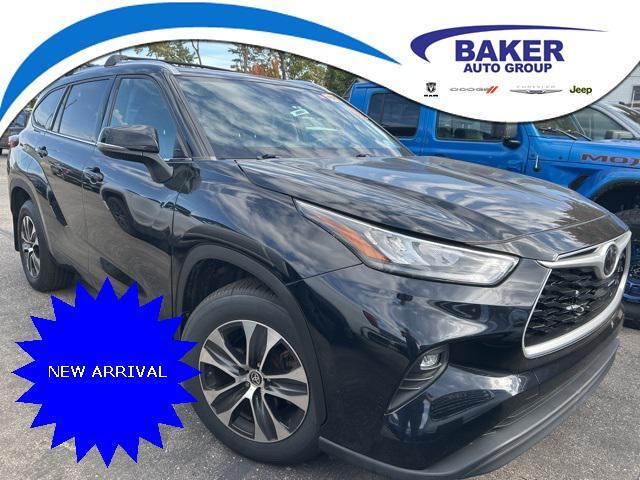 used 2020 Toyota Highlander car, priced at $29,685