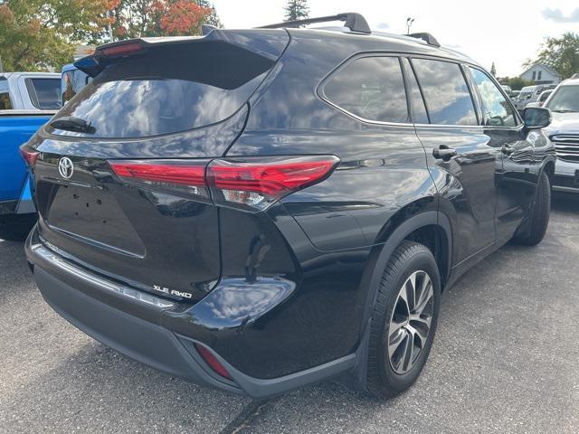 used 2020 Toyota Highlander car, priced at $29,685
