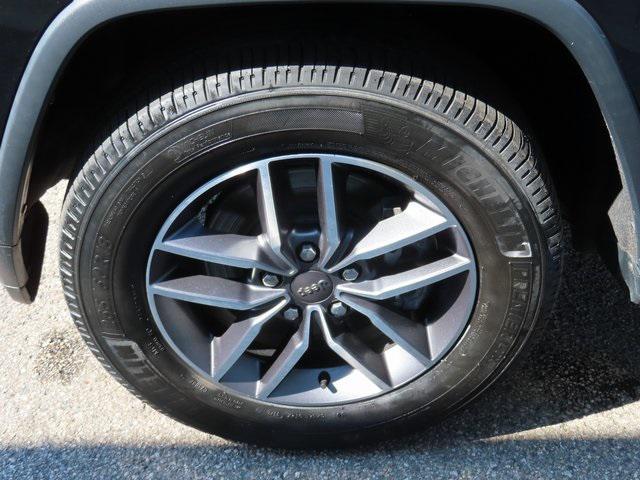 used 2022 Jeep Grand Cherokee car, priced at $30,995