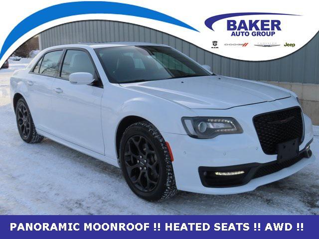 used 2022 Chrysler 300 car, priced at $28,885