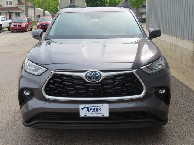 used 2023 Toyota Highlander Hybrid car, priced at $41,998