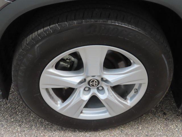 used 2023 Toyota Highlander Hybrid car, priced at $41,998