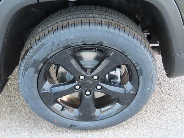 new 2025 Jeep Grand Cherokee L car, priced at $48,801