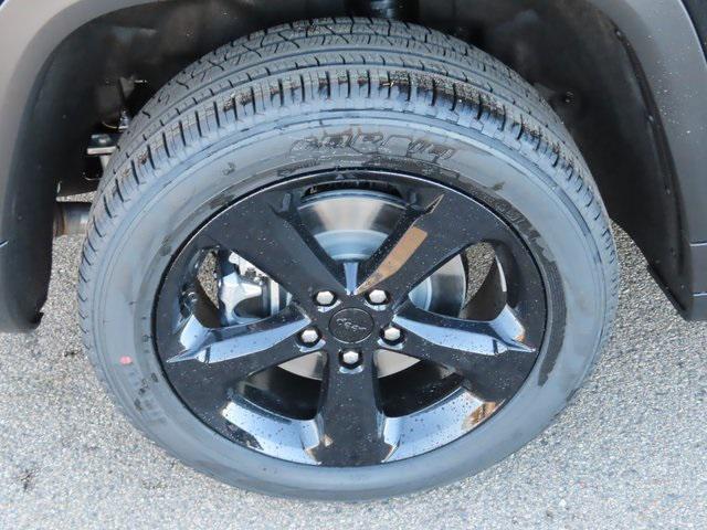 new 2025 Jeep Grand Cherokee L car, priced at $48,801