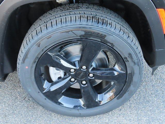 new 2025 Jeep Grand Cherokee L car, priced at $48,801