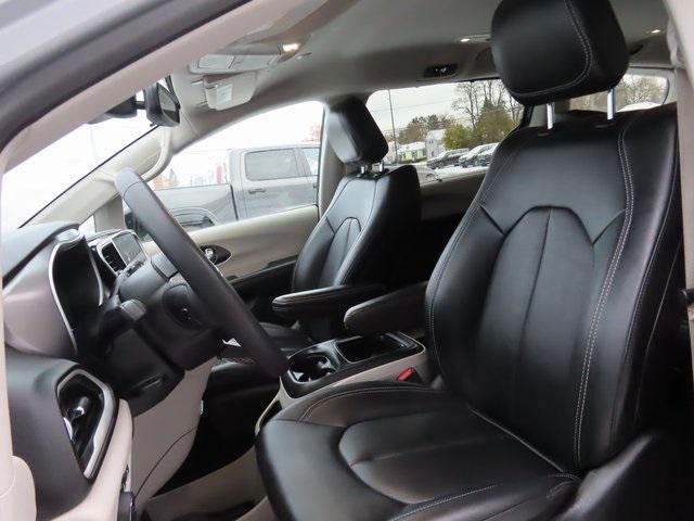 used 2024 Chrysler Pacifica car, priced at $30,139