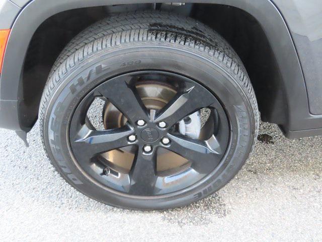 used 2023 Jeep Grand Cherokee car, priced at $34,991