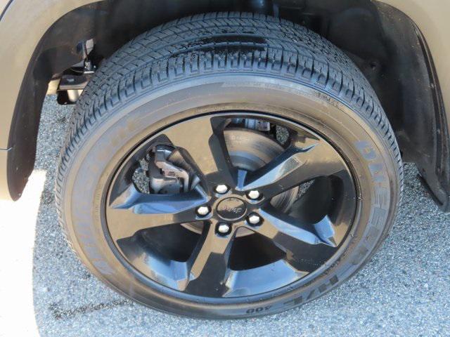 used 2023 Jeep Grand Cherokee car, priced at $34,991