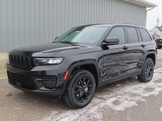 new 2025 Jeep Grand Cherokee car, priced at $43,392