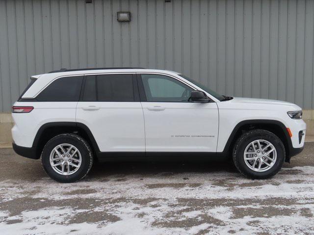 new 2025 Jeep Grand Cherokee car, priced at $40,583