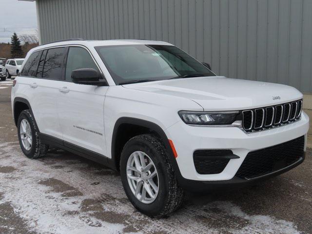 new 2025 Jeep Grand Cherokee car, priced at $40,583