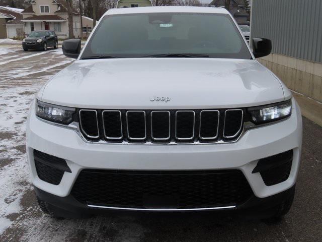 new 2025 Jeep Grand Cherokee car, priced at $40,583