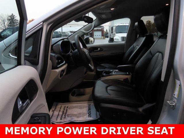 used 2024 Chrysler Pacifica car, priced at $29,579