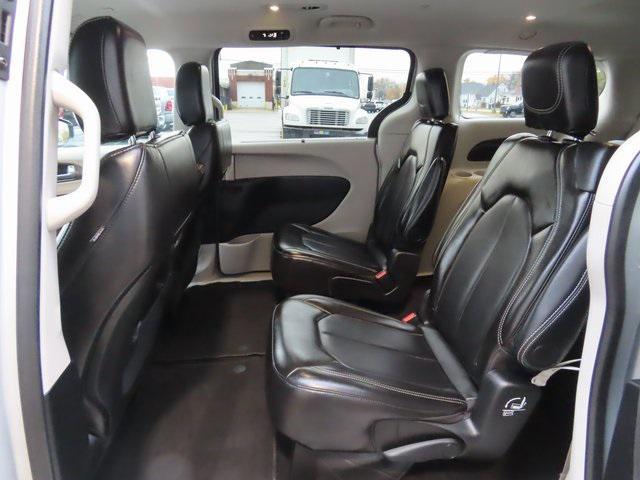 used 2024 Chrysler Pacifica car, priced at $29,579