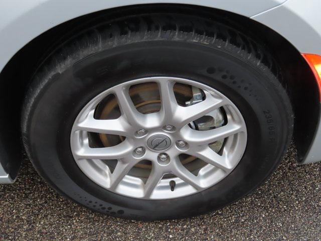 used 2024 Chrysler Pacifica car, priced at $29,579