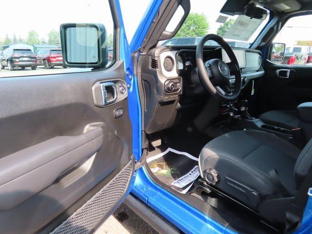 new 2025 Jeep Wrangler car, priced at $54,580
