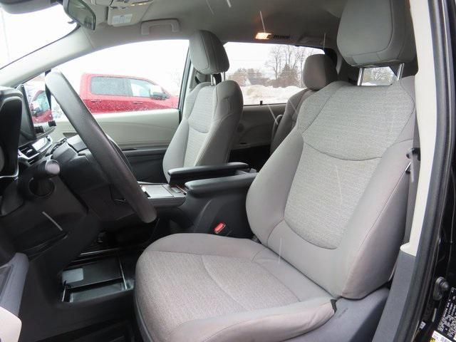 used 2021 Toyota Sienna car, priced at $29,995