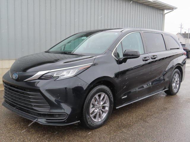 used 2021 Toyota Sienna car, priced at $29,995