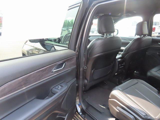 new 2025 Jeep Grand Cherokee L car, priced at $43,717
