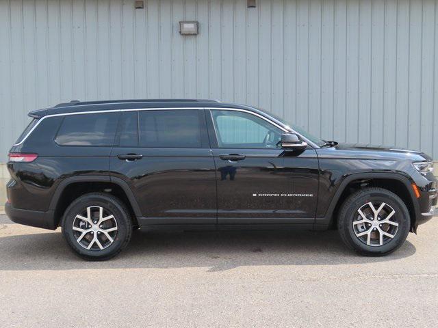new 2025 Jeep Grand Cherokee L car, priced at $43,717