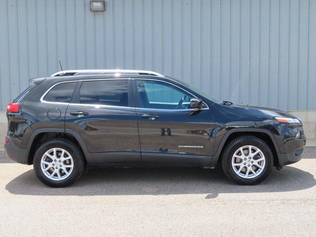 used 2016 Jeep Cherokee car, priced at $12,995