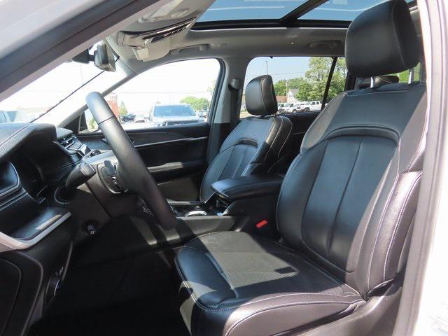 used 2022 Jeep Grand Cherokee L car, priced at $35,994