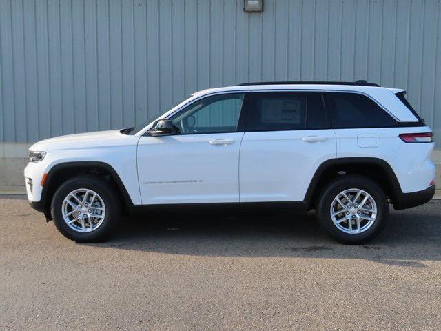 new 2025 Jeep Grand Cherokee car, priced at $40,434